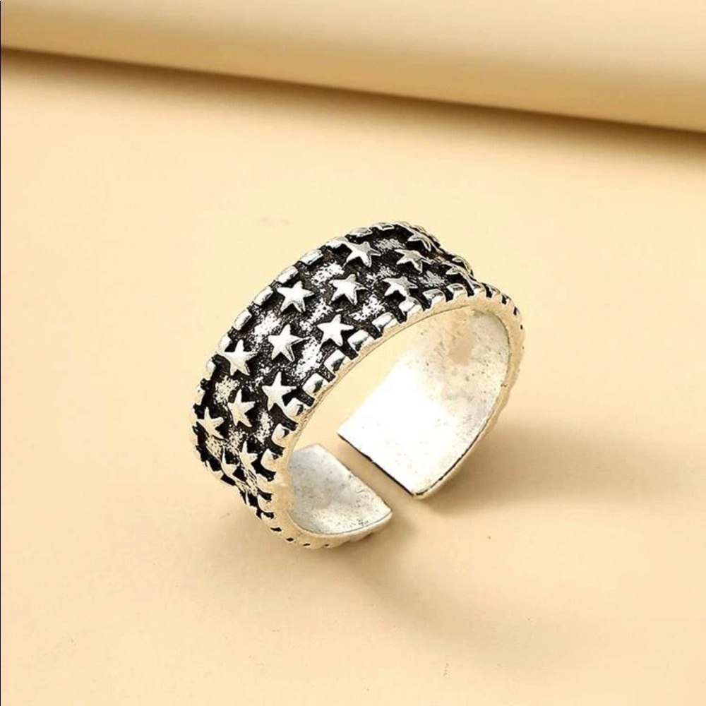 Silver Star Adjustable Band Ring